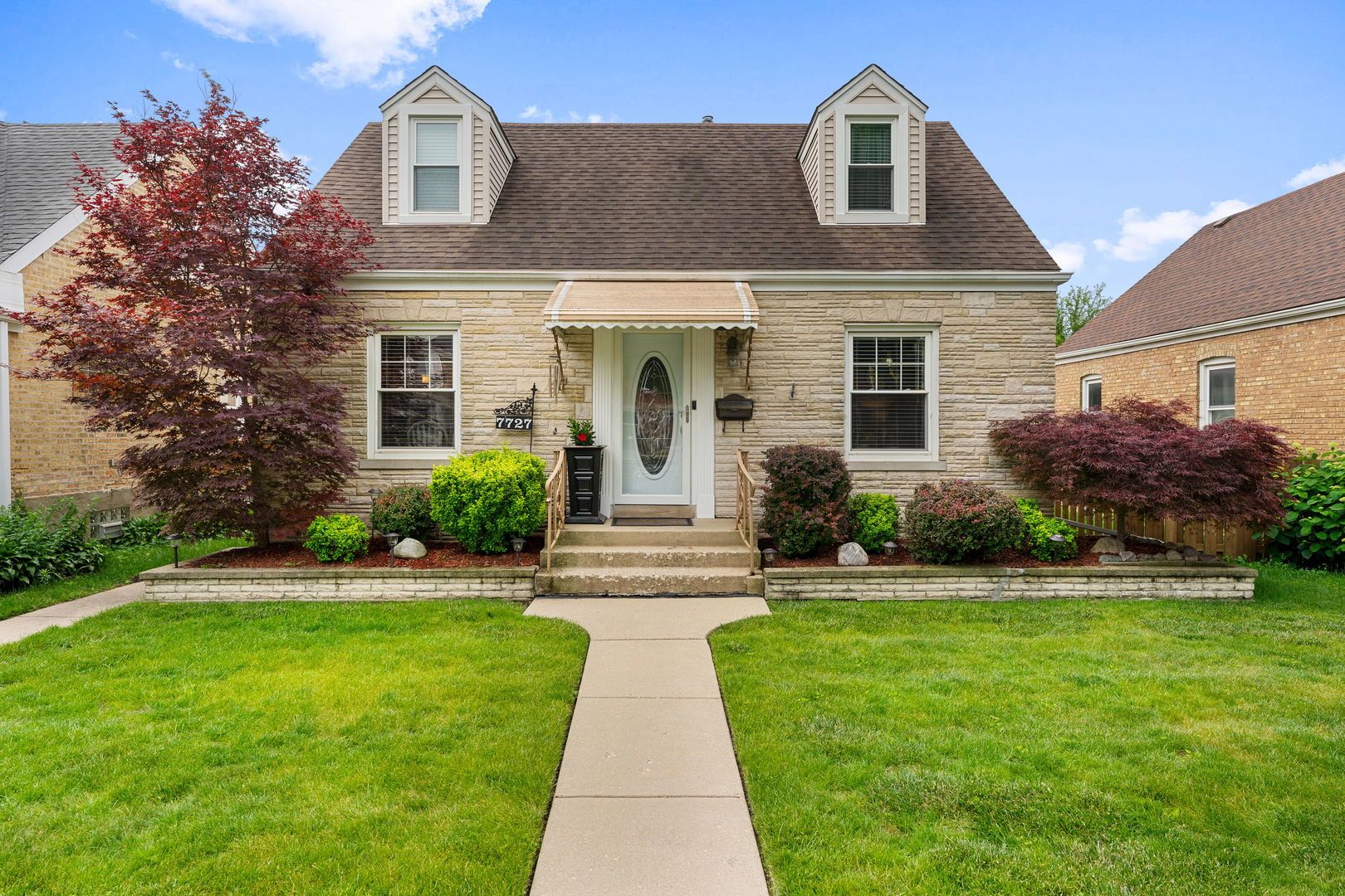 7727 W Berwyn Avenue — Chicago, IL 60656