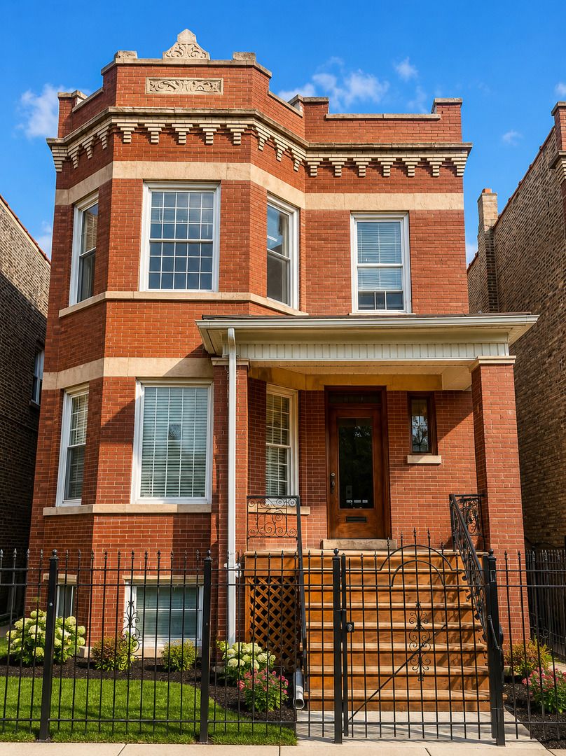 3431 W Lyndale Street — Chicago, IL 60647