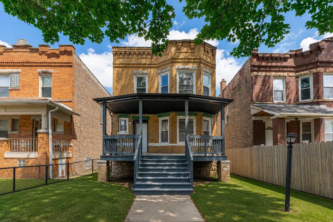 151 N Long Avenue — Chicago, IL 60644