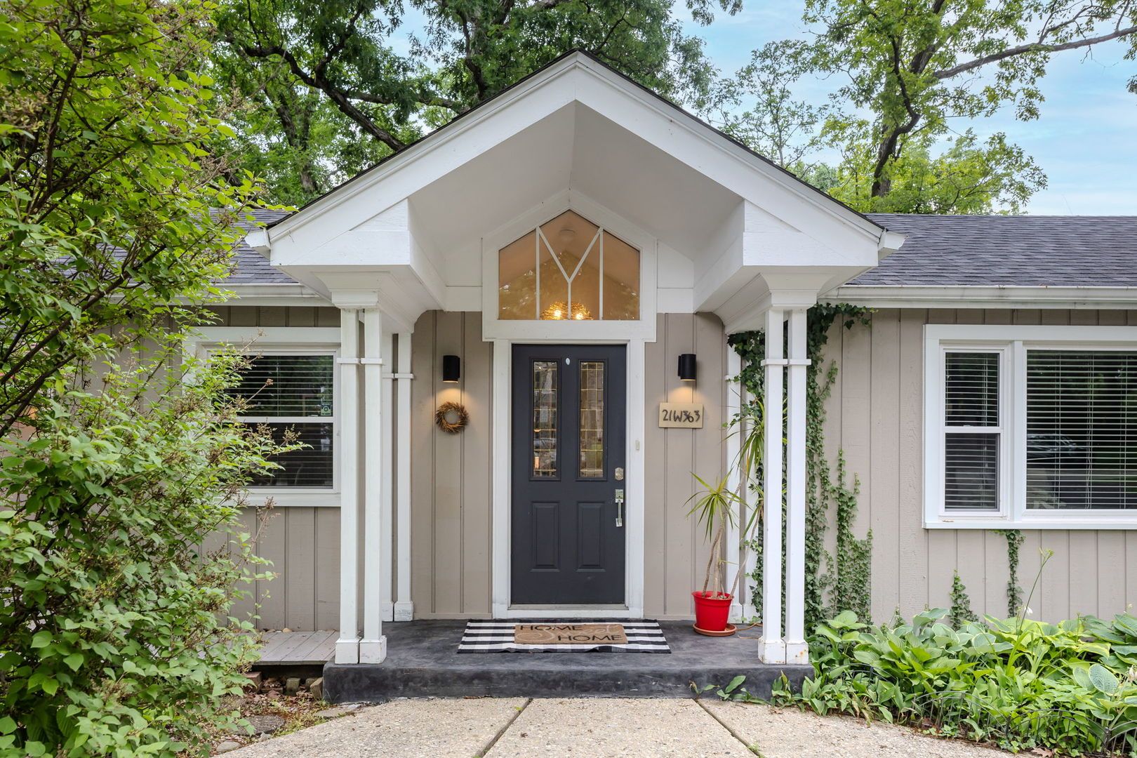 21W363 Walnut Road — Glen Ellyn, IL 60137