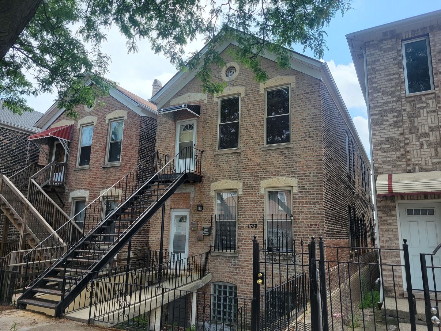 1339 W 31st Street — Chicago, IL 60608
