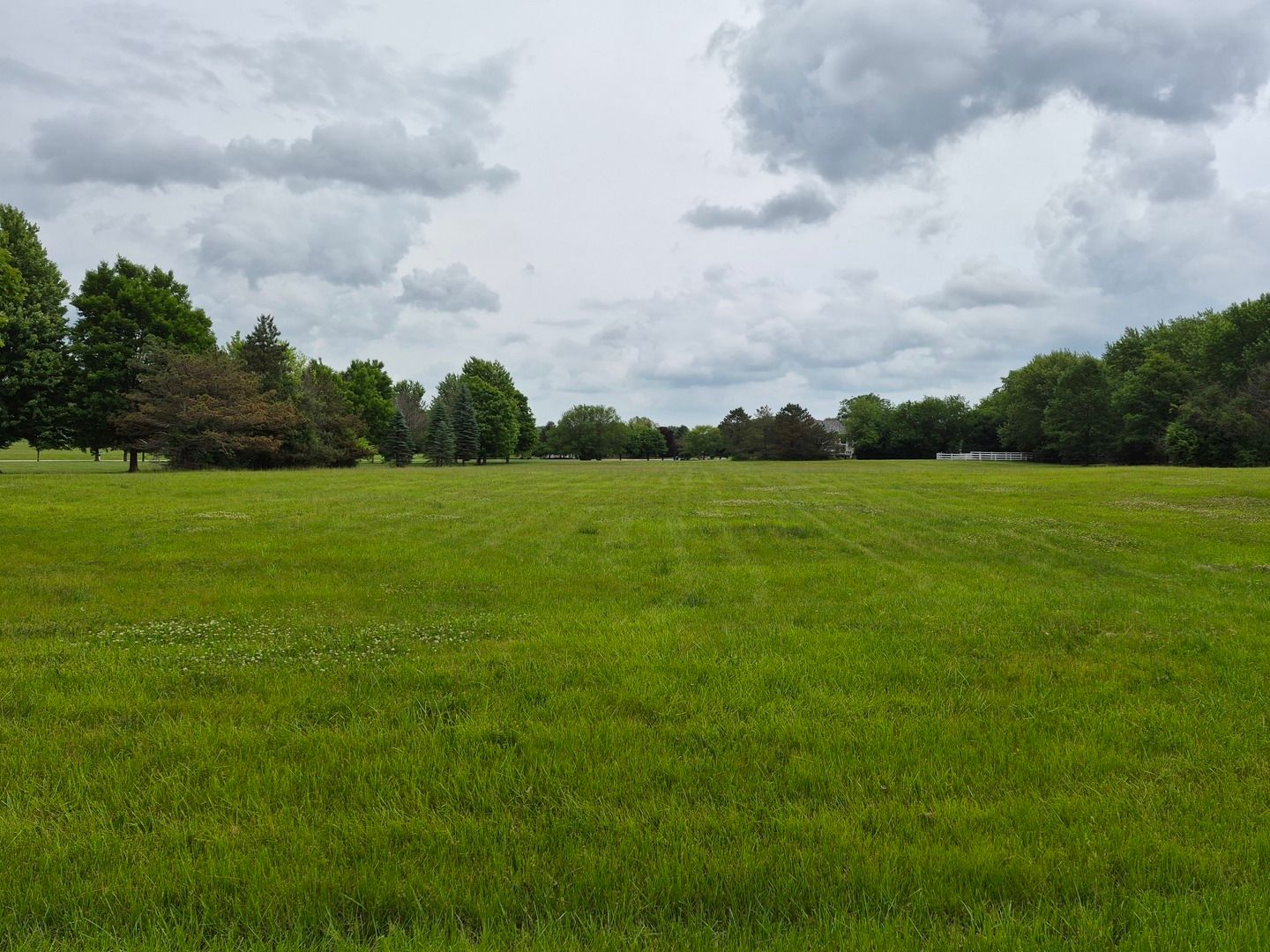 37133 N Fox Hill Drive — Wadsworth, IL 60083