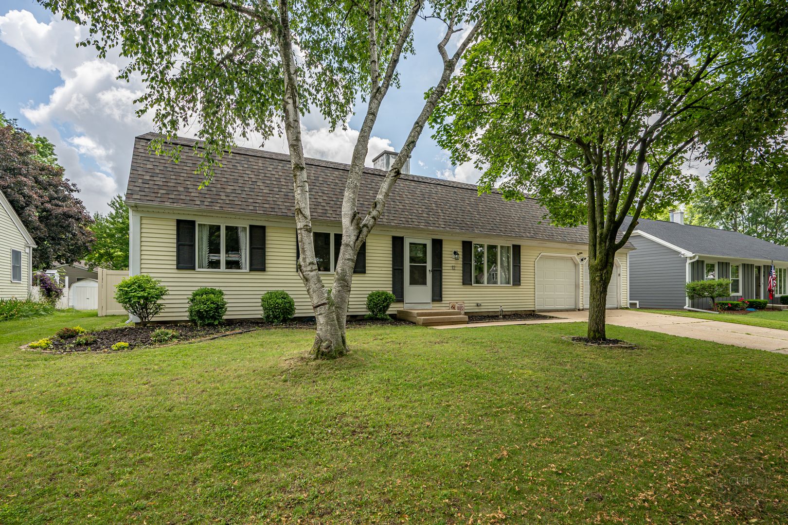 12 Sherwick Road — Oswego, IL 60543