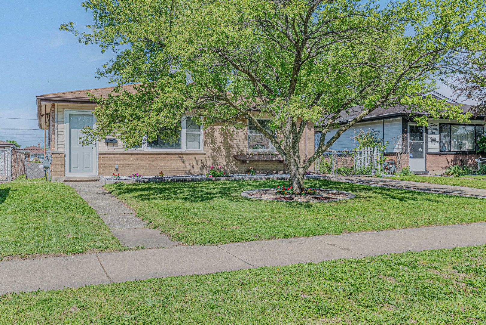 1274 Greenbay Avenue — Calumet City, IL 60409