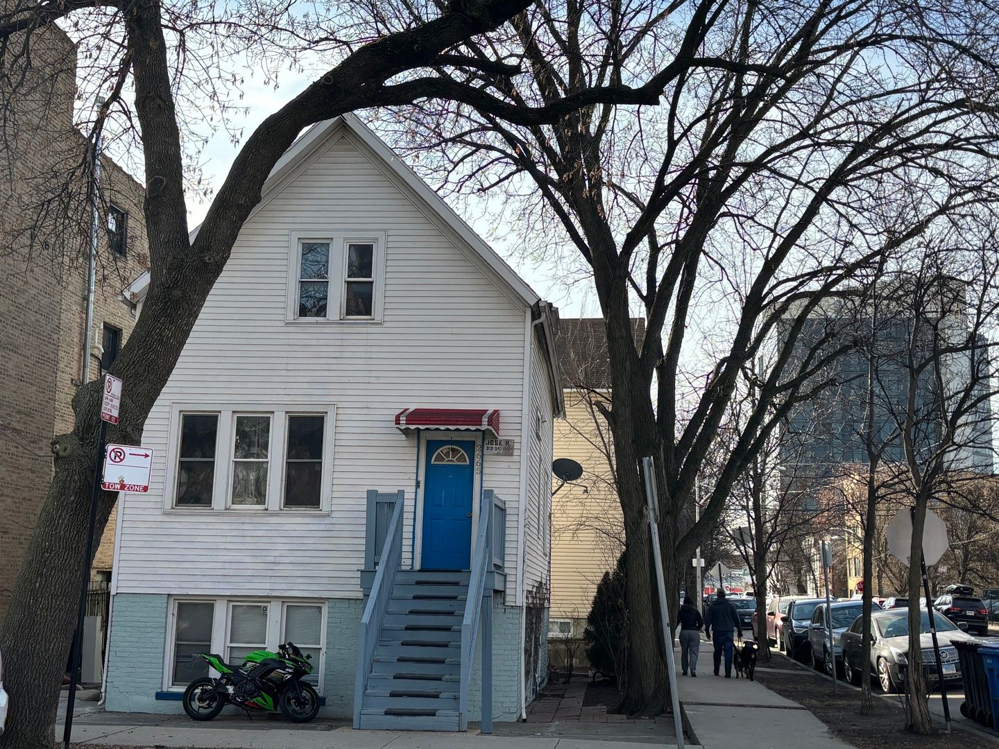 2665 W Medill Avenue — Chicago, IL 60647