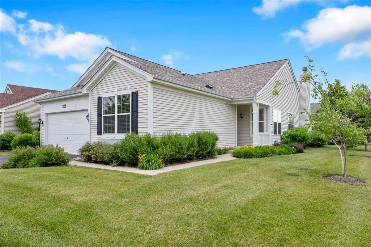 918 Scottsdale Drive — Pingree Grove, IL 60140