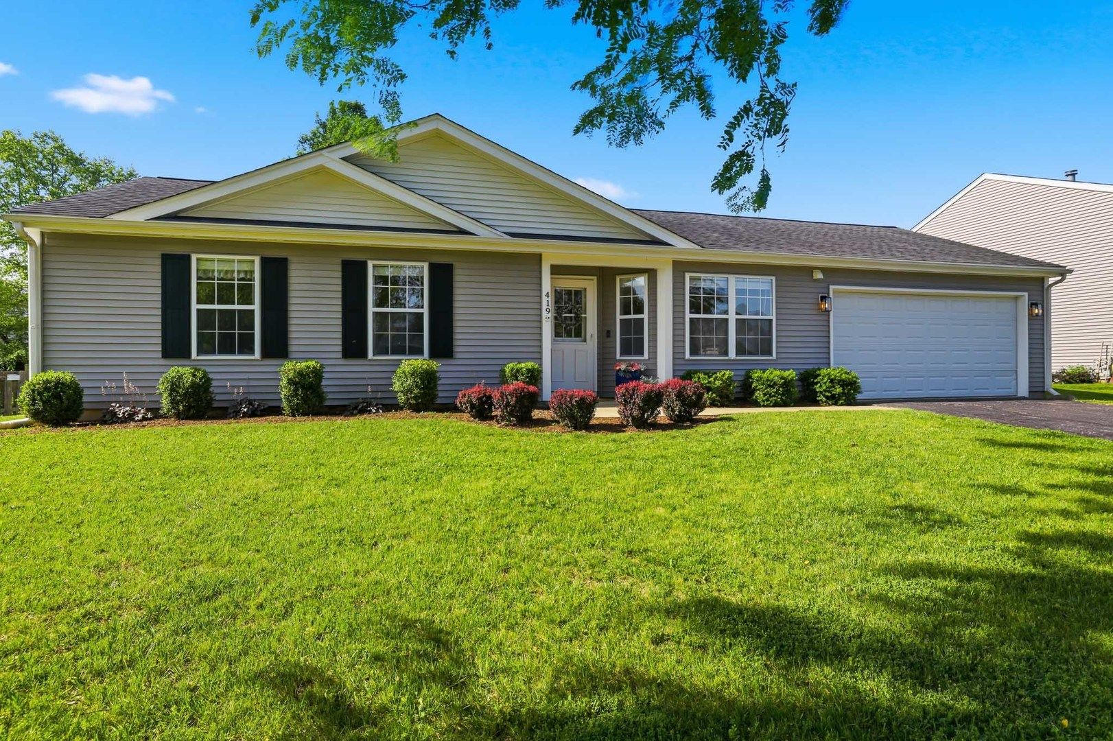 419 Windsor Lane — Island Lake, IL 60042