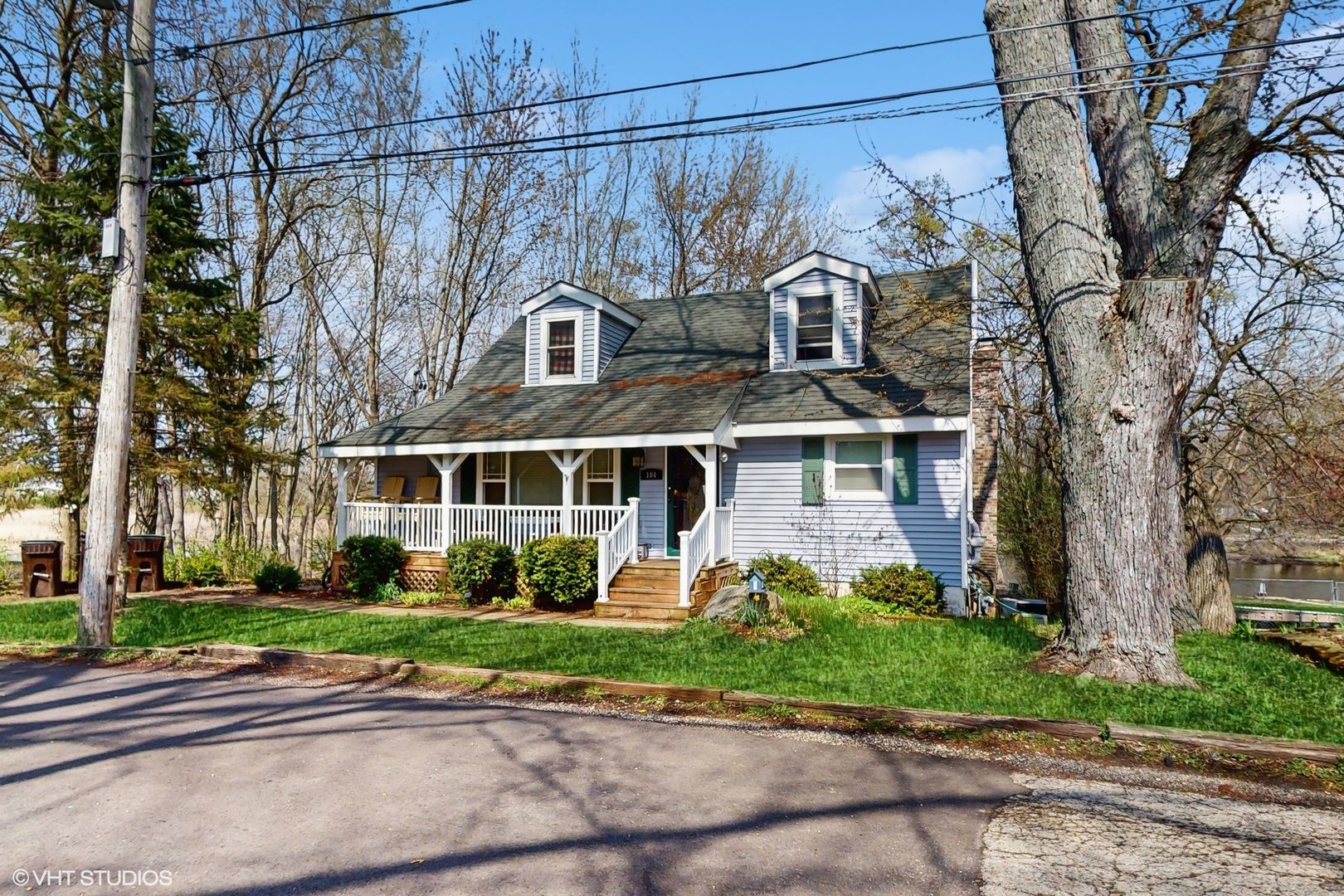 104 Channel Drive — Port Barrington, IL 60010