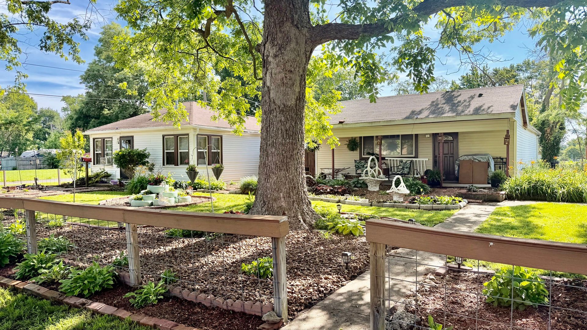 1225 Mckee Street — Centralia, IL 62801