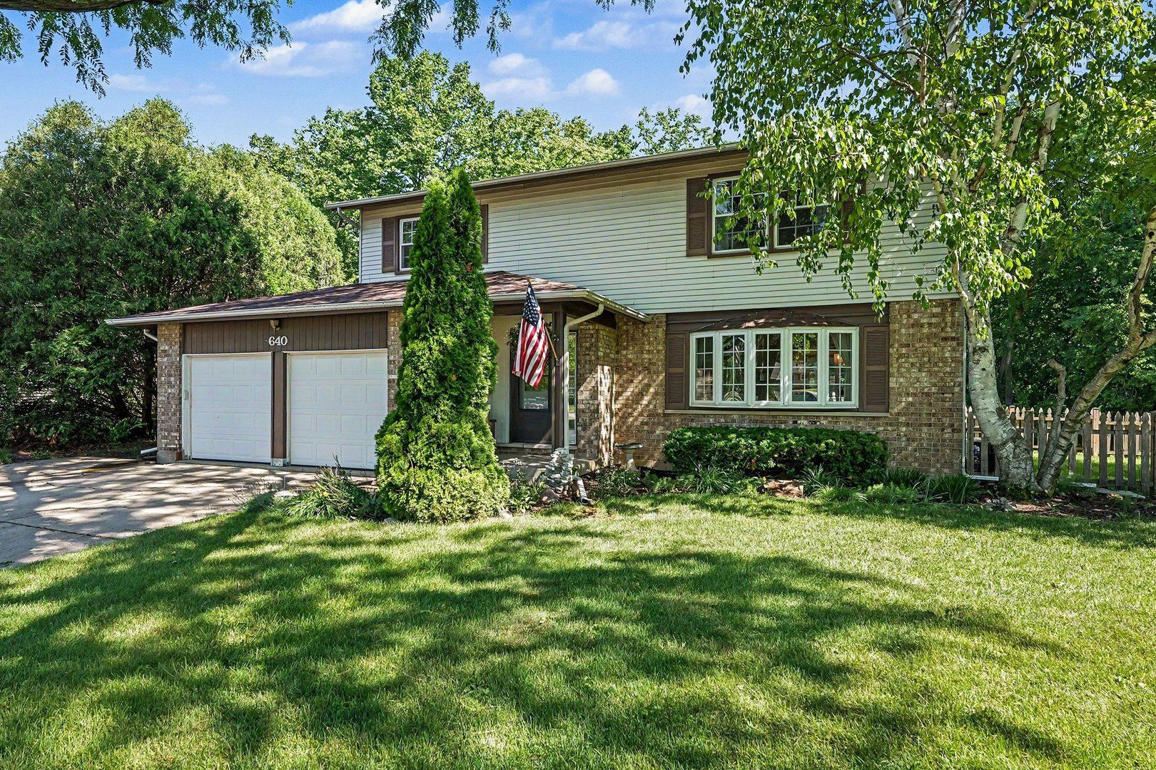 640 Clearview Court — Algonquin, IL 60102