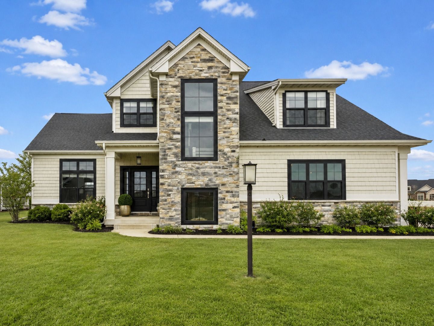 3901 Freedom Boulevard — Champaign, IL 61822