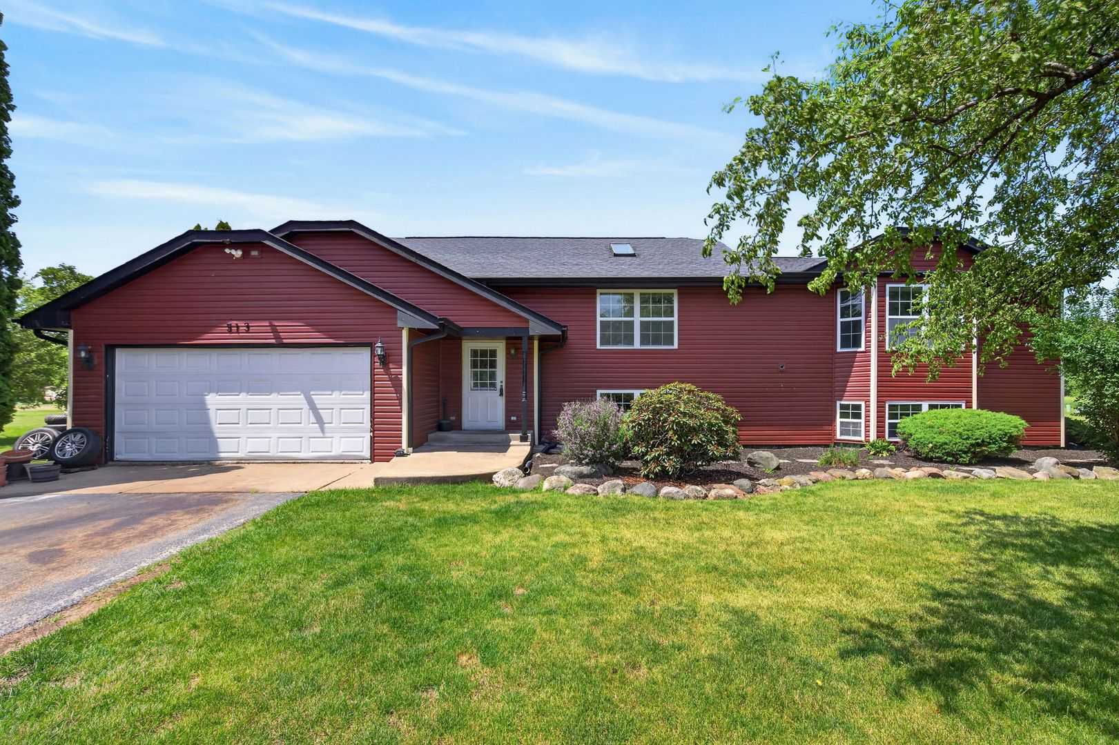 513 Pembroke Road SW — Poplar Grove, IL 61065