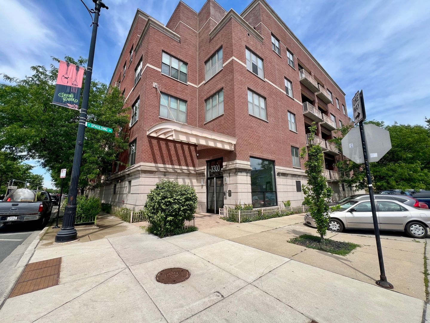 3300 W Irving Park Road #F3 — Chicago, IL 60618