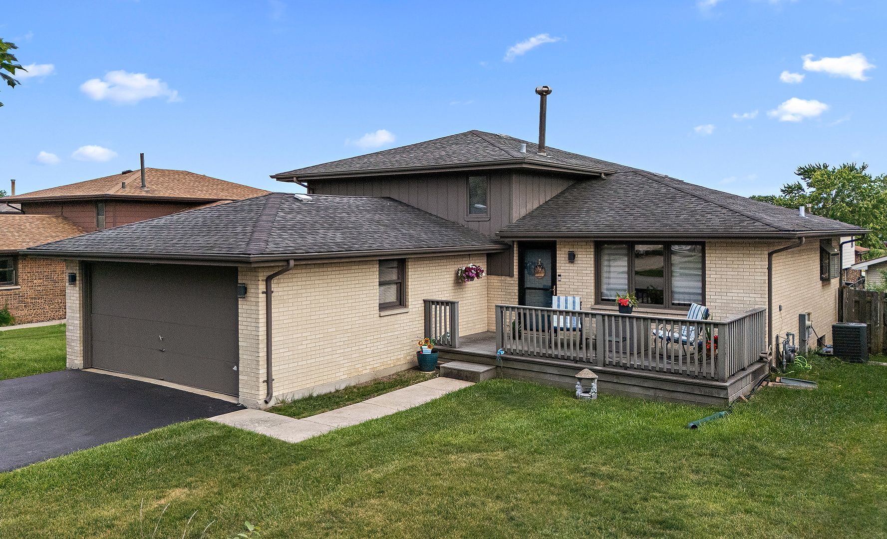 8841 167th Street — Orland Hills, IL 60487
