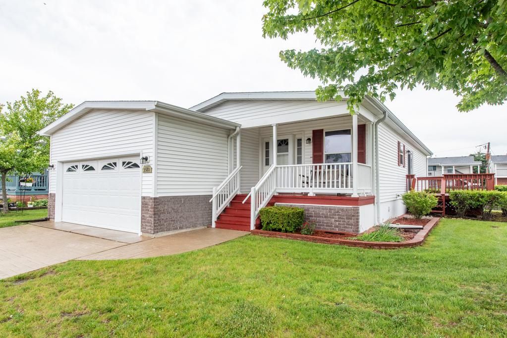 3320 Evergreen Lane — Park City, IL 60085