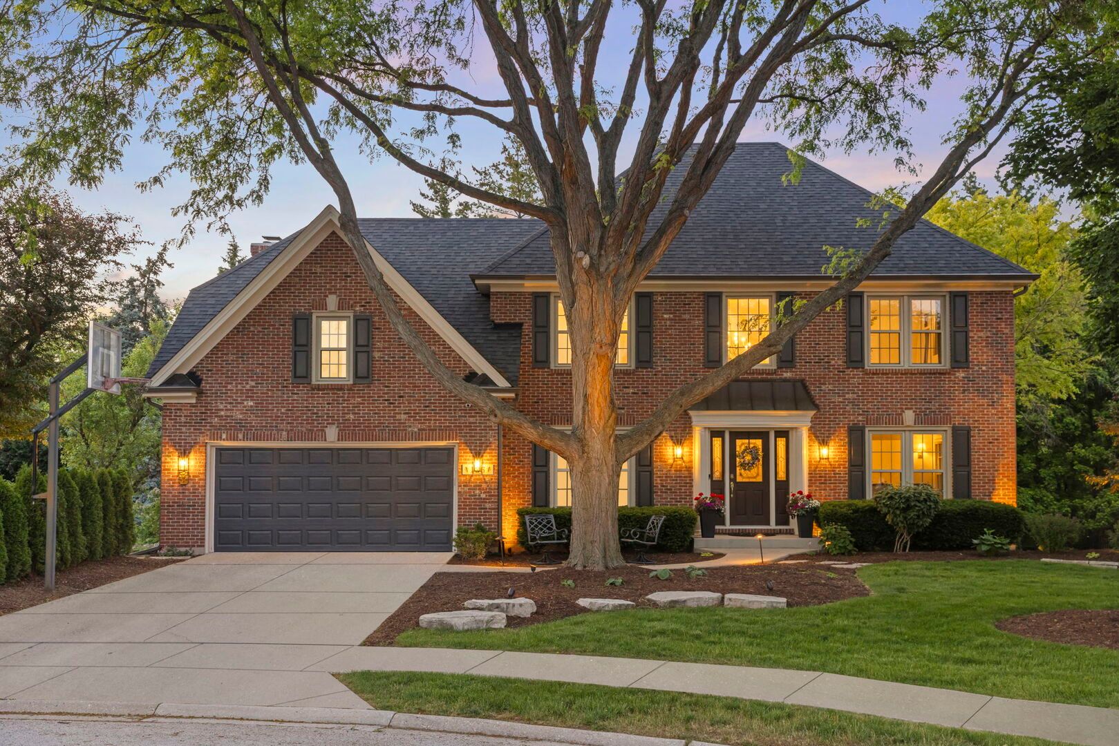 126 Stableford Drive — Glen Ellyn, IL 60137