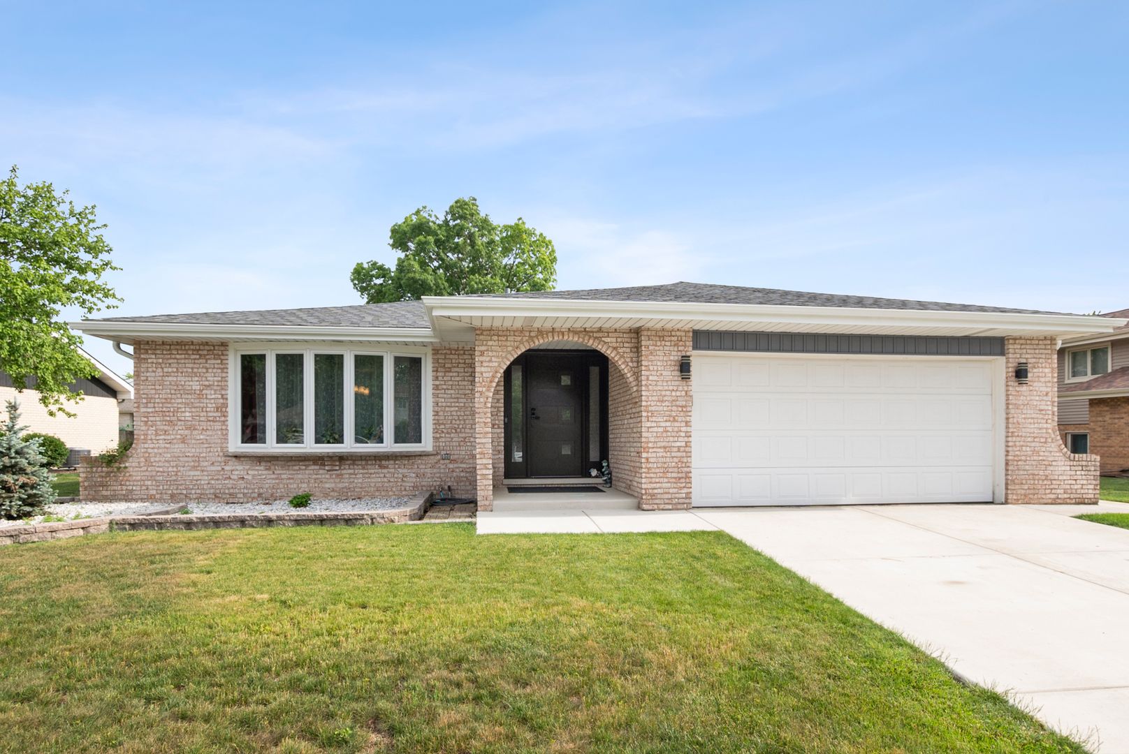 11853 Chisholm Trail — Orland Park, IL 60467