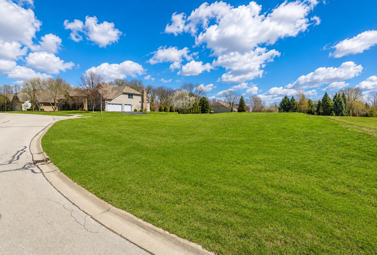 699 Greenfield Road — Sugar Grove, IL 60554