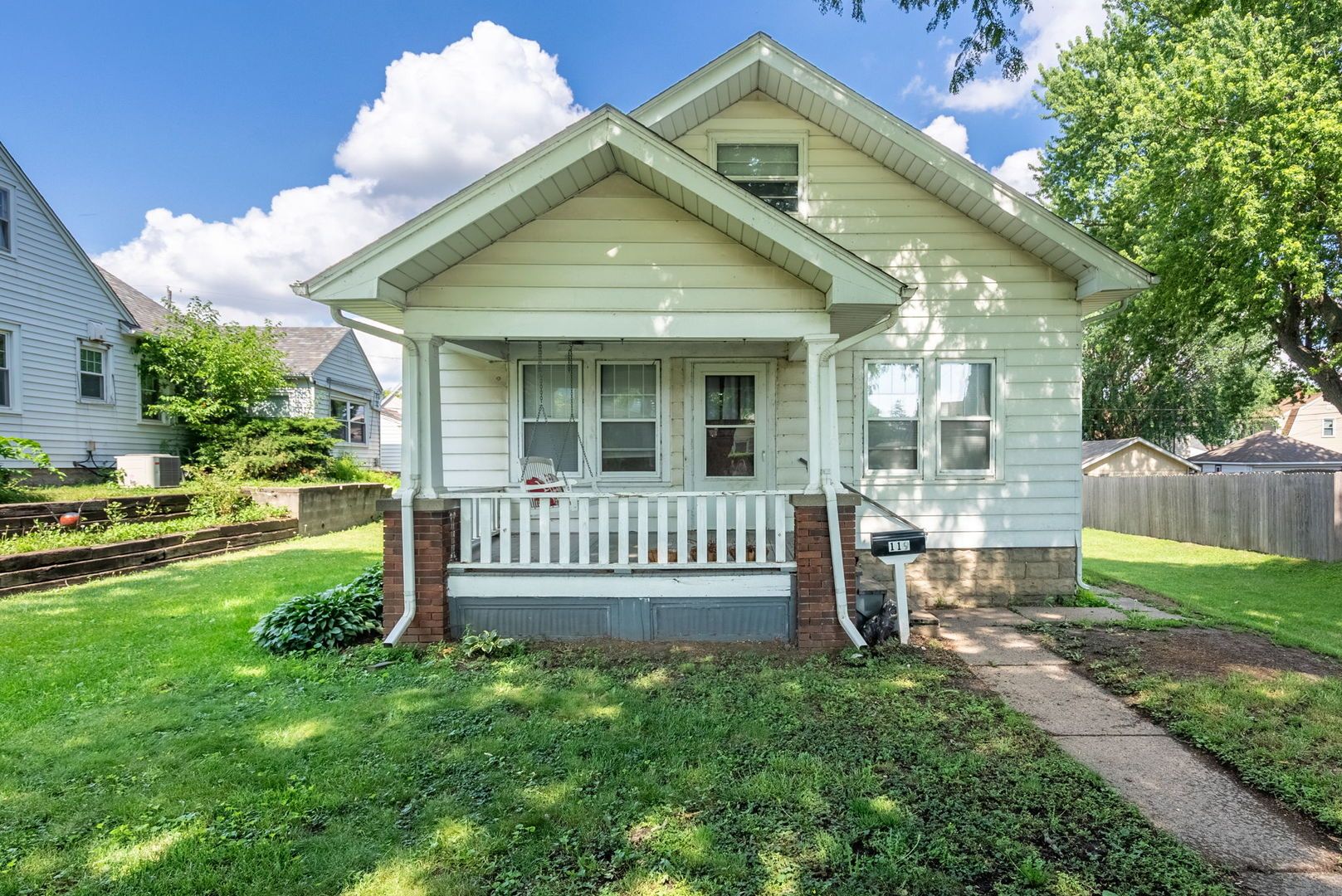 119 N Hazelwood Avenue — Davenport, IA 52802
