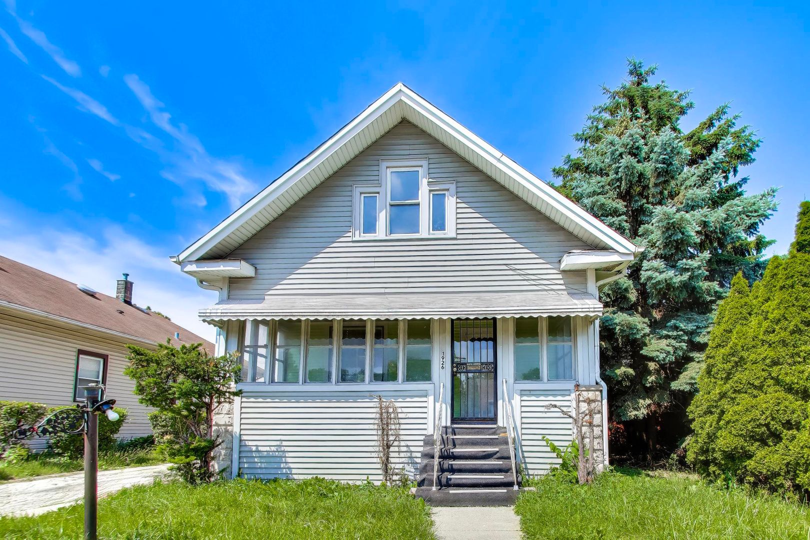 1926 S 9th Avenue — Maywood, IL 60153