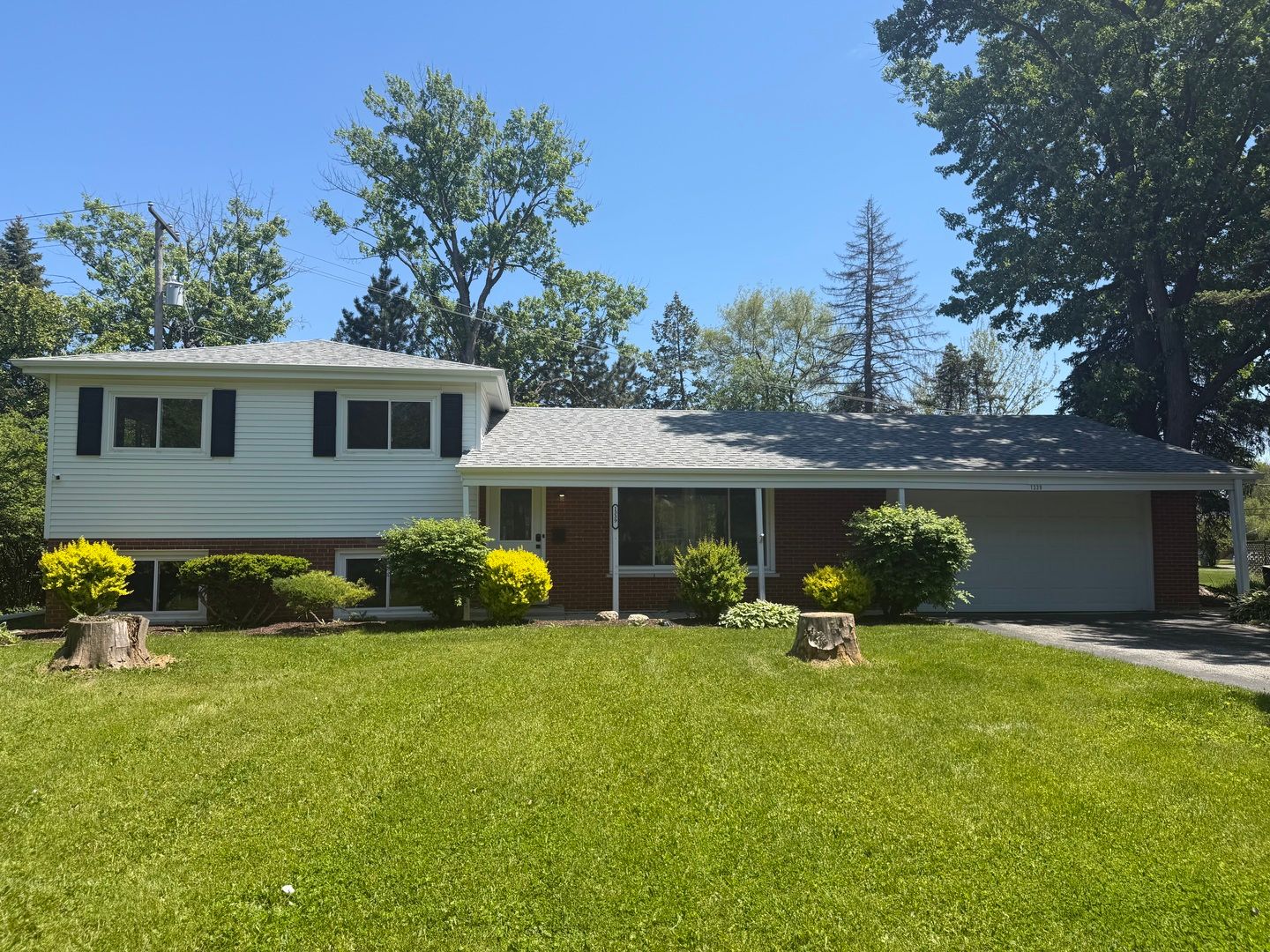1339 Heather Road — Homewood, IL 60430