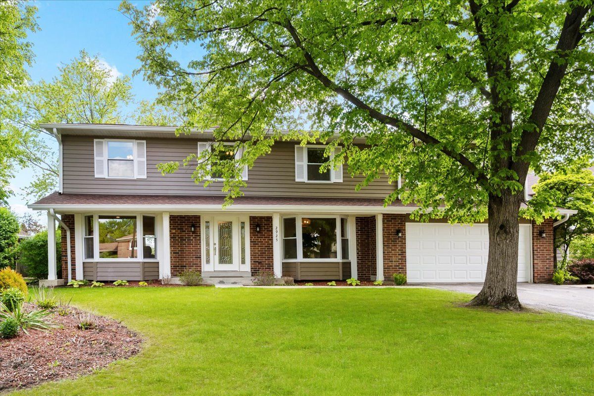2925 Parkside Drive — Highland Park, IL 60035