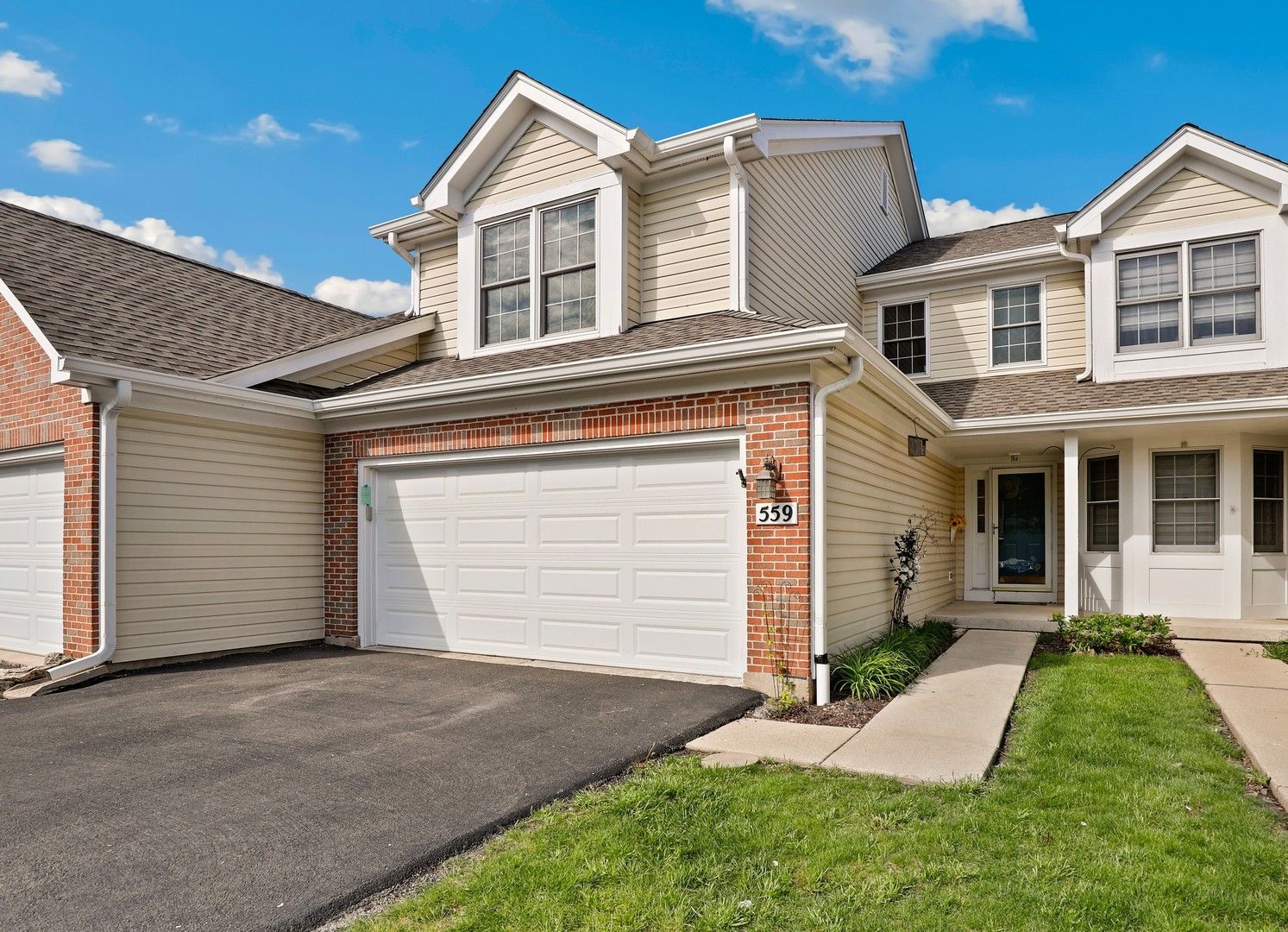559 Bradbury Lane — Geneva, IL 60134