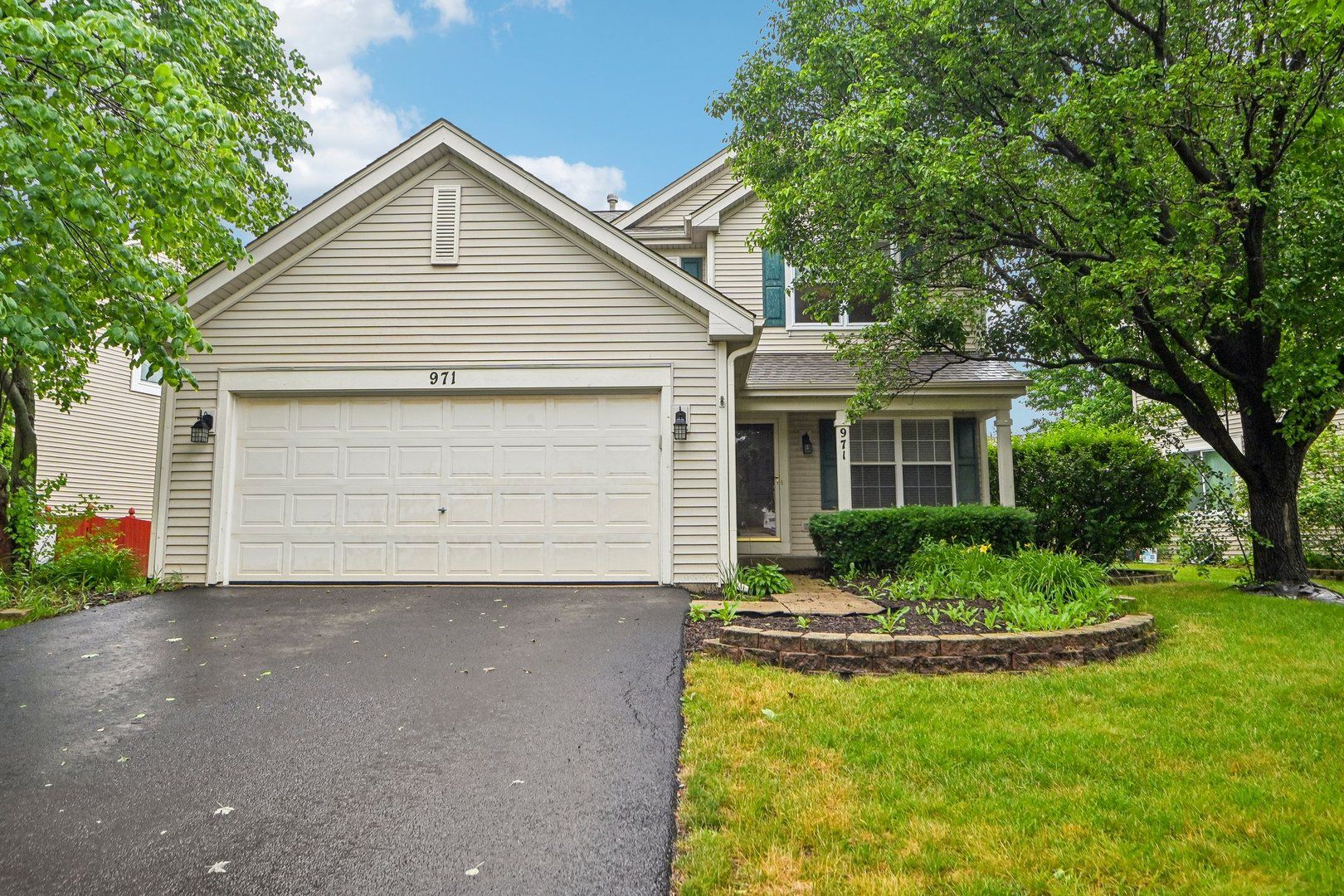971 Lakestone Lane — Aurora, IL 60504
