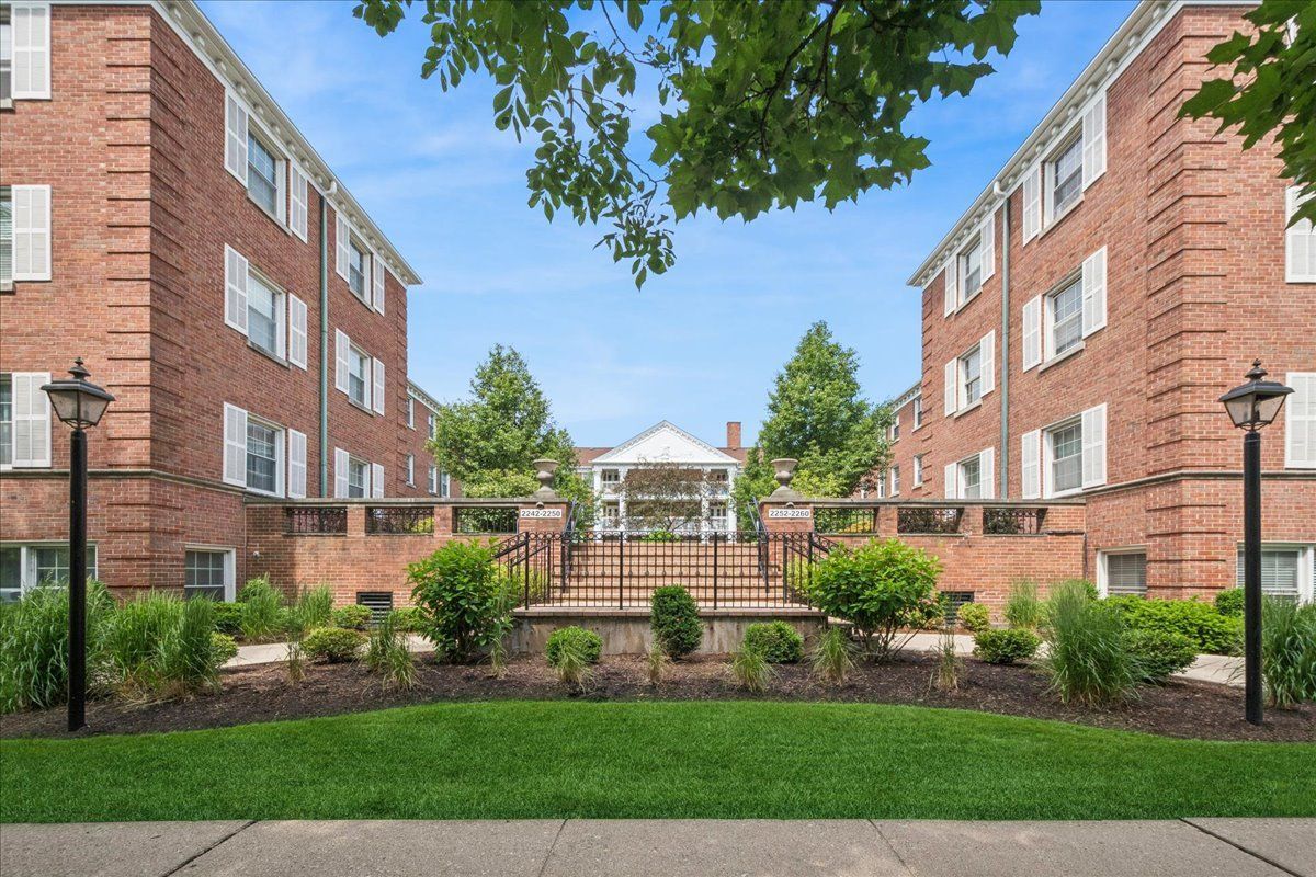 2246 Sherman Avenue #1 — Evanston, IL 60201