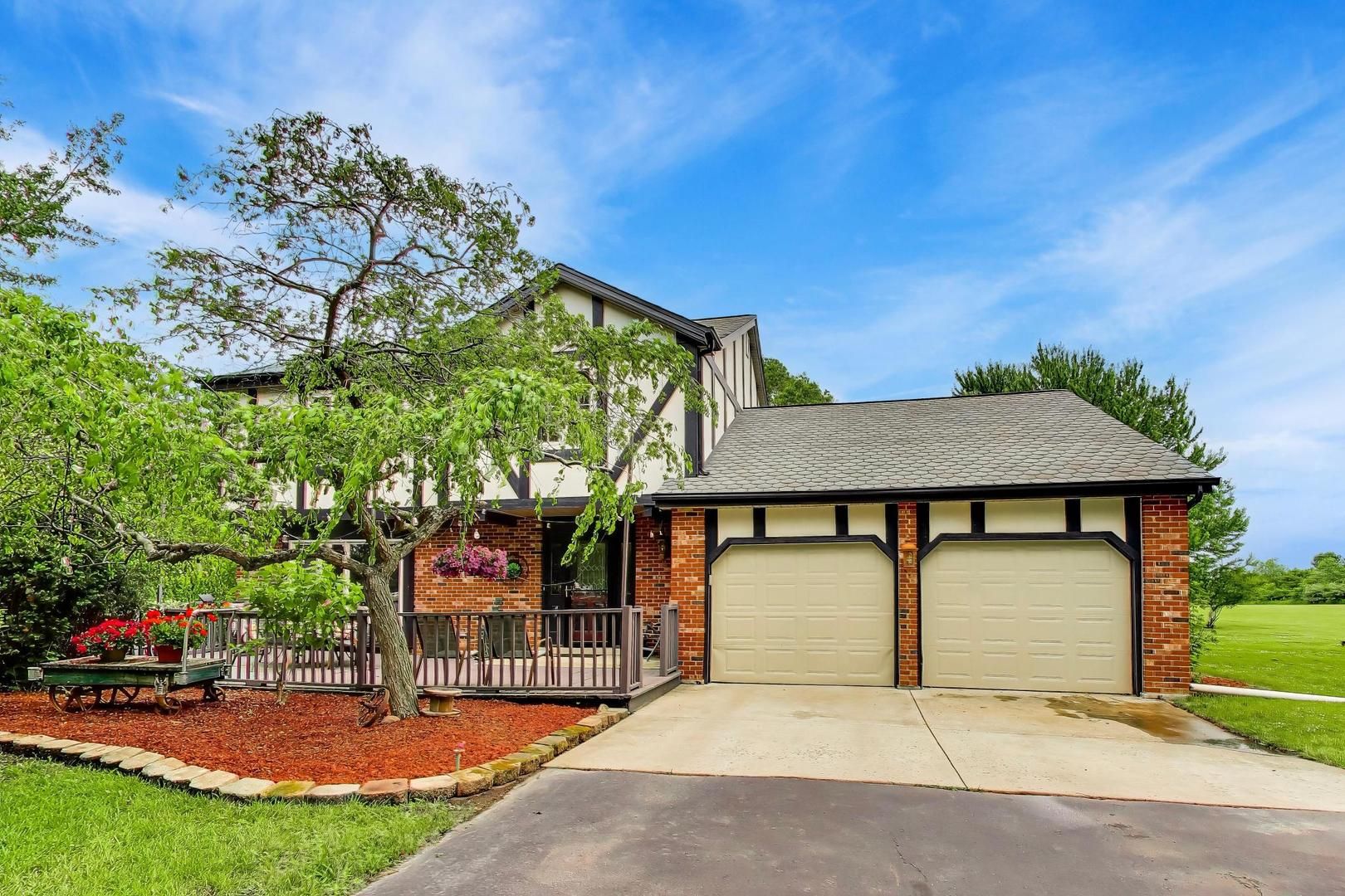 3218 E Reichert Drive — Crete, IL 60417