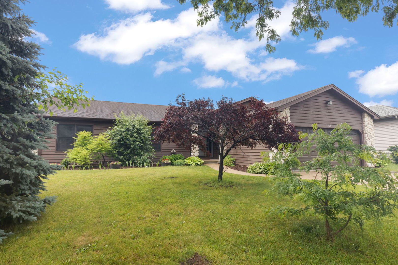 1965 Royal Boulevard — Elgin, IL 60123