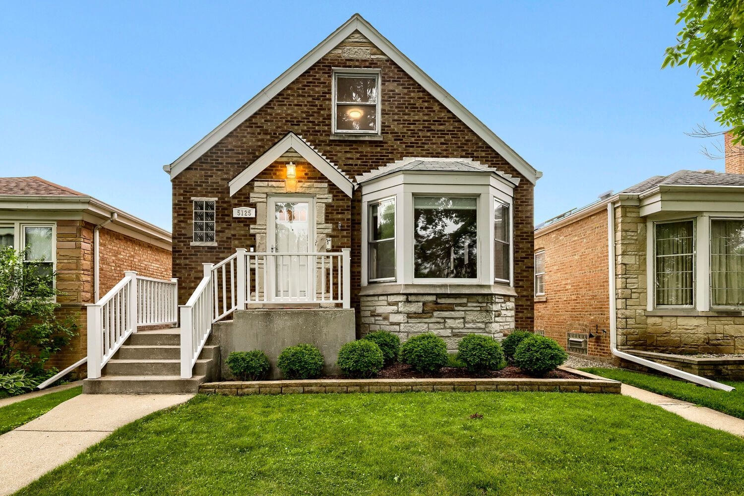 5125 N Sayre Avenue — Chicago, IL 60656