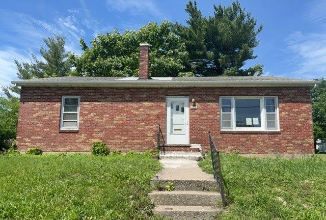 415 N Market Street — Sparta, IL 62286