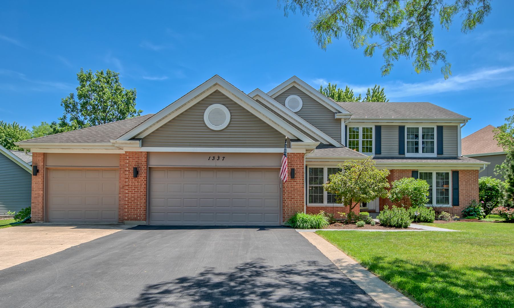 1337 Saddlebrook Road — Bartlett, IL 60103