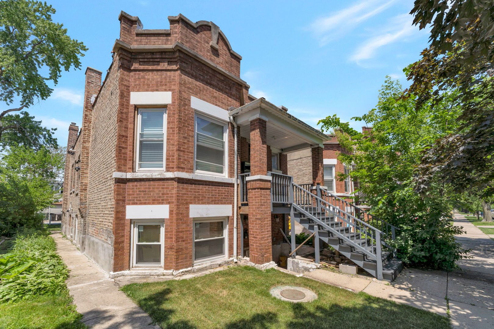 1414 S 58th Avenue — Cicero, IL 60804