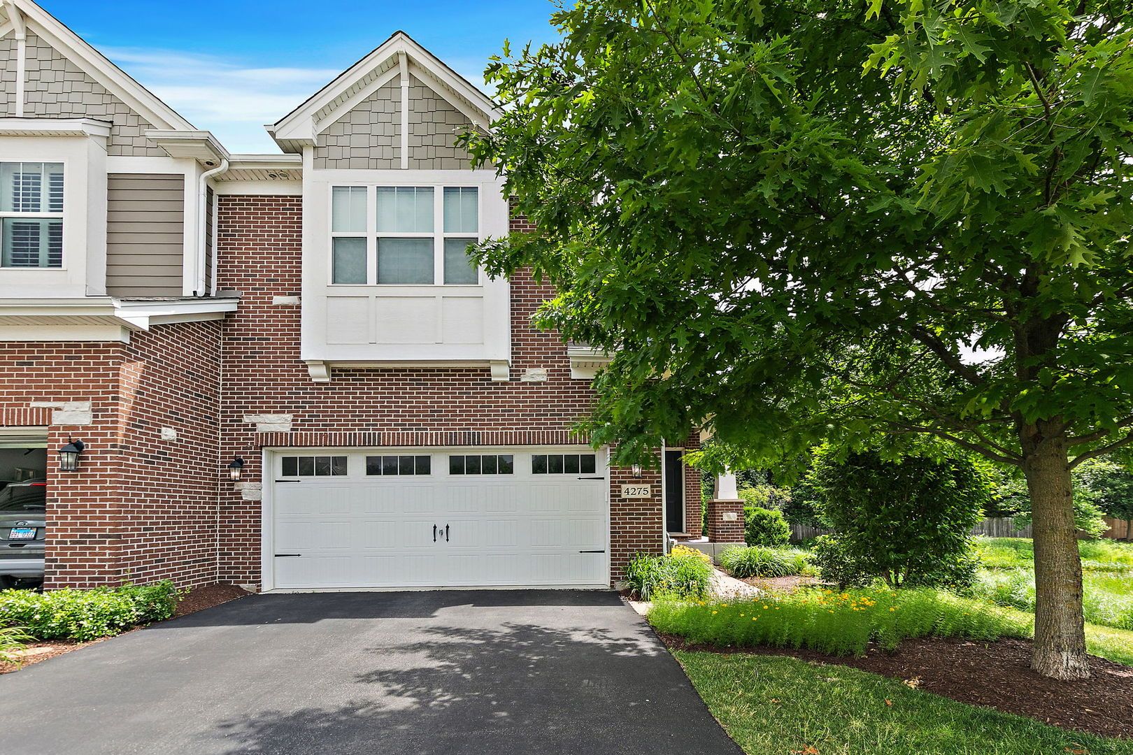 4275 Fiona Lane — Lisle, IL 60532
