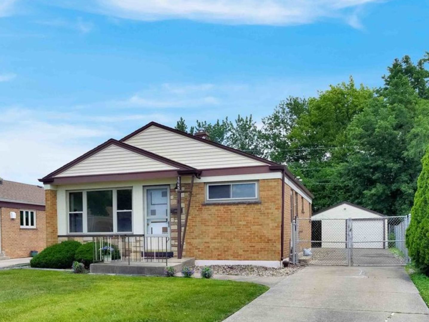 7943 S Kilpatrick Avenue — Chicago, IL 60652