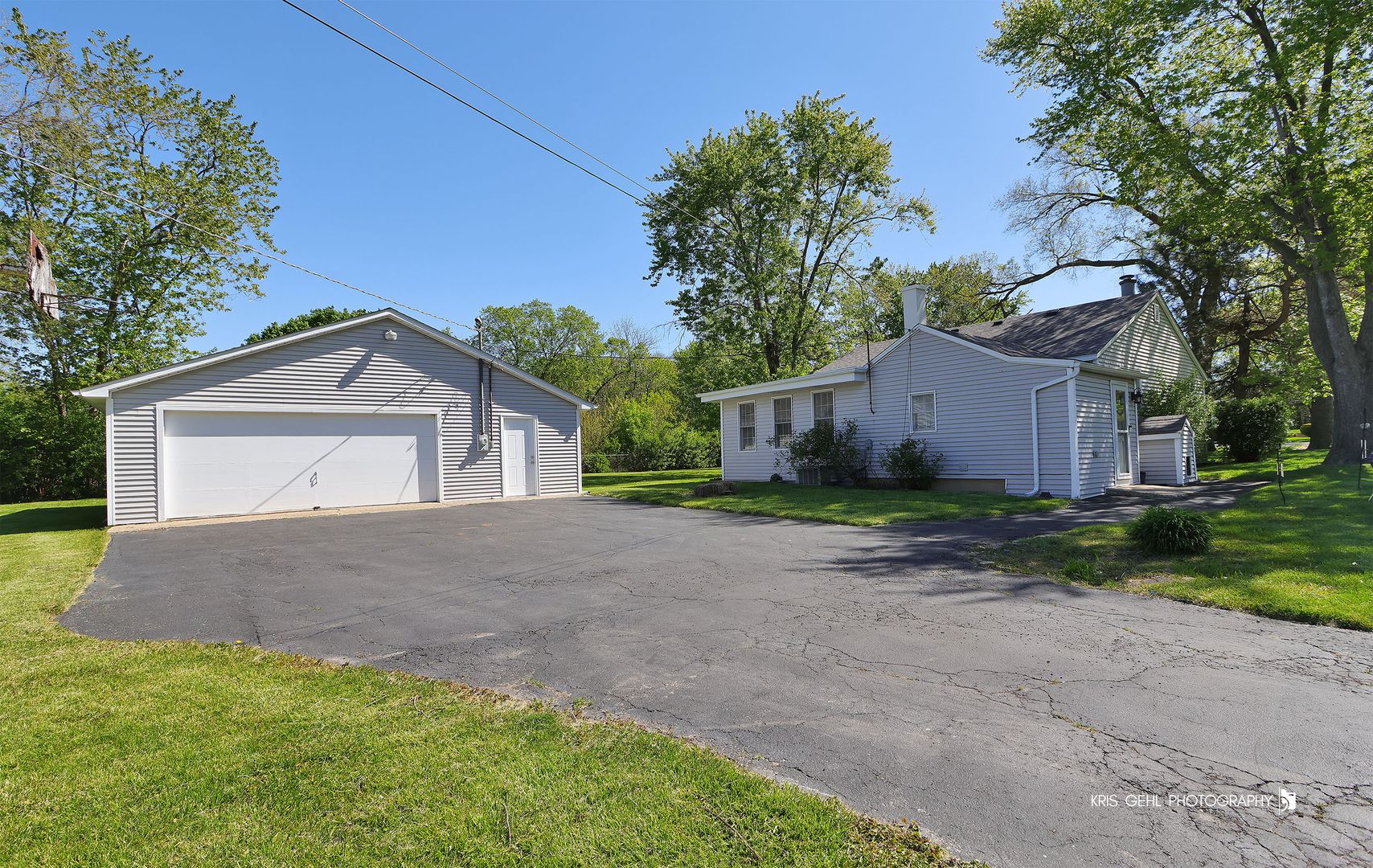 38690 N Green Bay Road — Beach Park, IL 60087