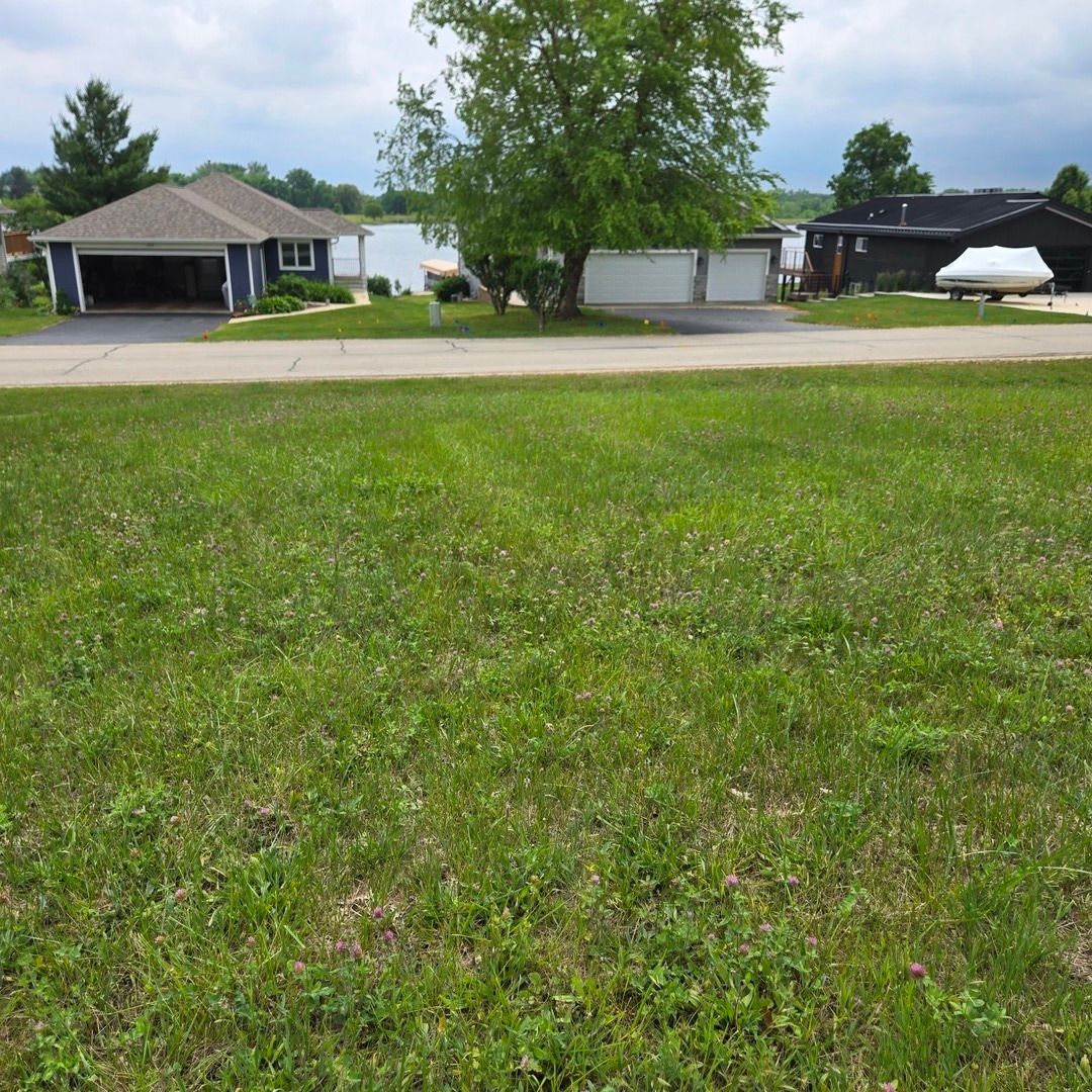 203 Candlewick Drive — Poplar Grove, IL 61065