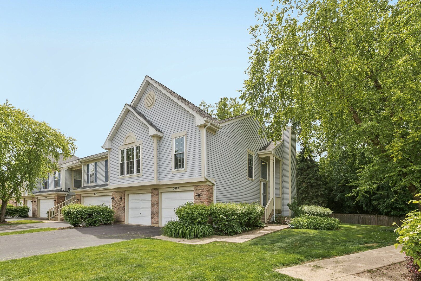 2692 S Embers Lane #0 — Arlington Heights, IL 60005