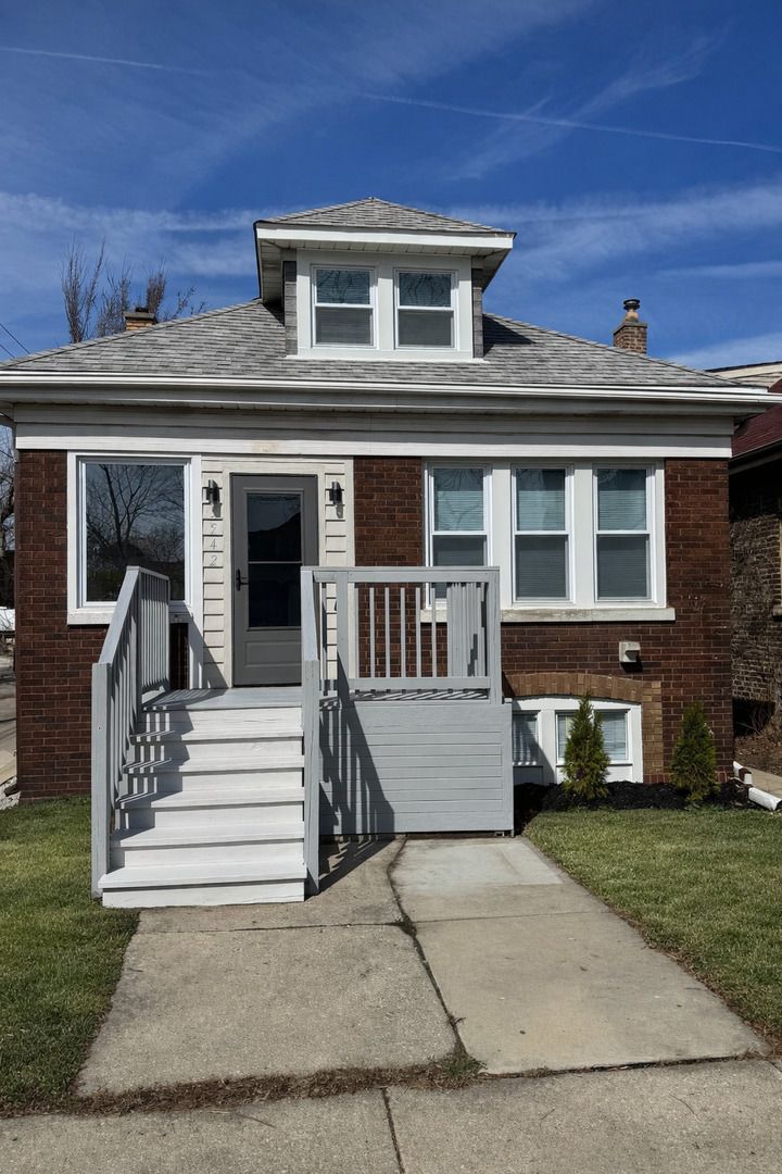 5542 W 64th Street — Chicago, IL 60638