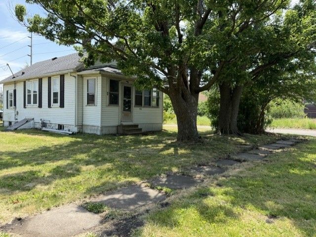 924 21st Street — East Moline, IL 61244