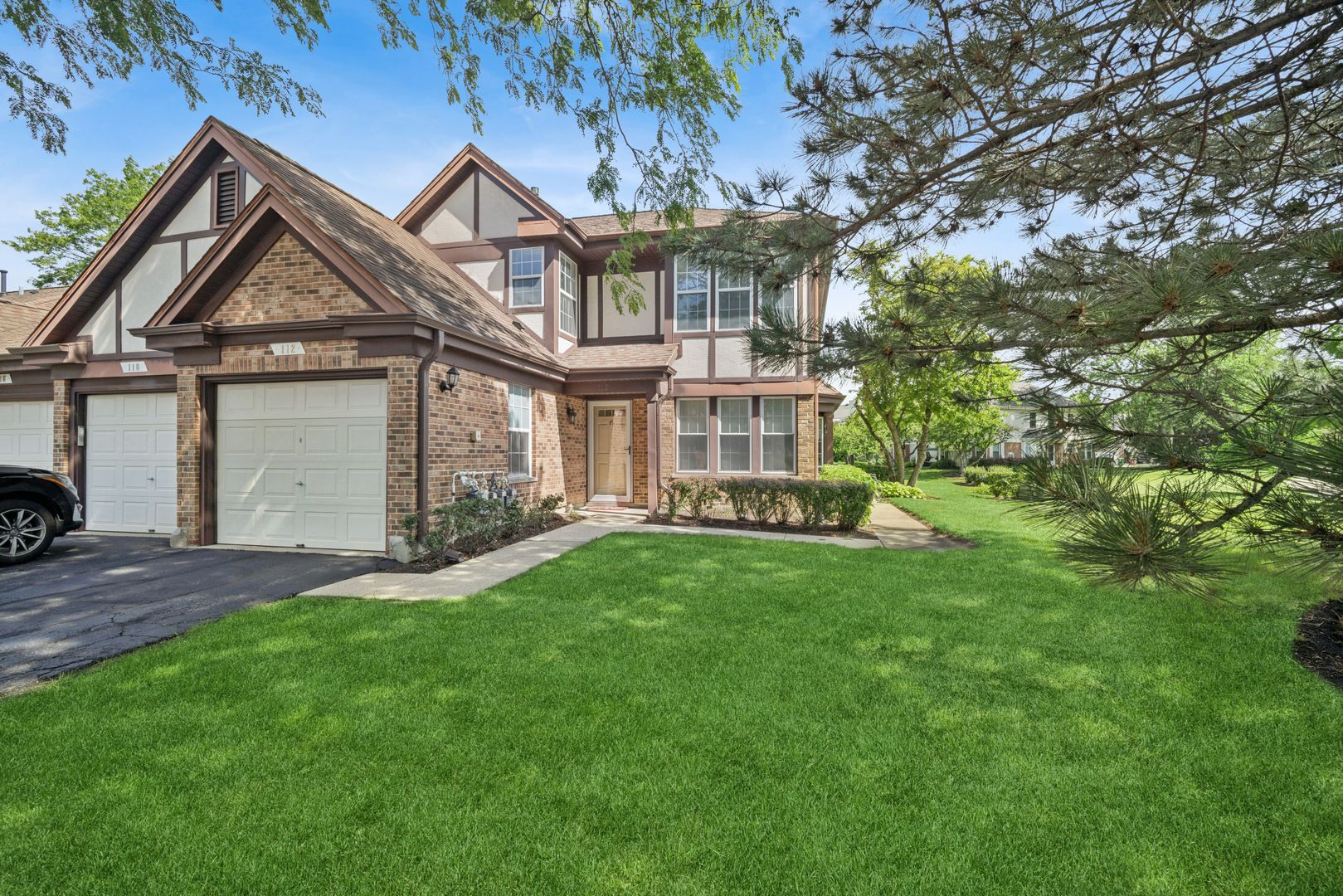 112 White Branch Court — Buffalo Grove, IL 60089