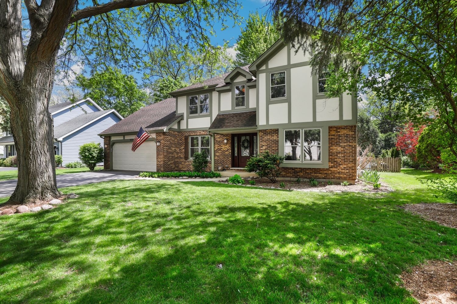 1232 Wilshire Drive — Naperville, IL 60540