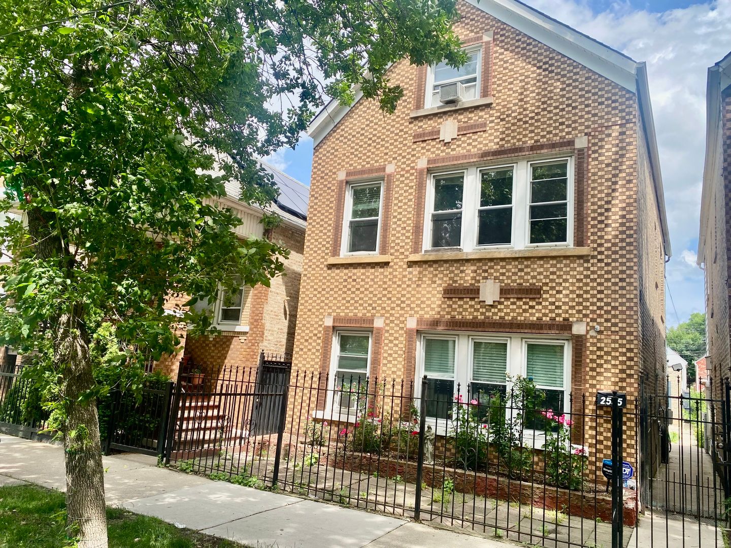 2535 S Christiana Avenue — Chicago, IL 60623