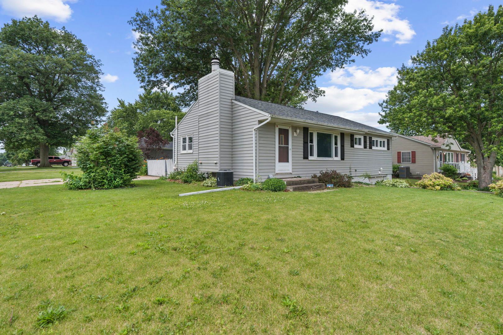 708 14th Avenue — Orion, IL 61273