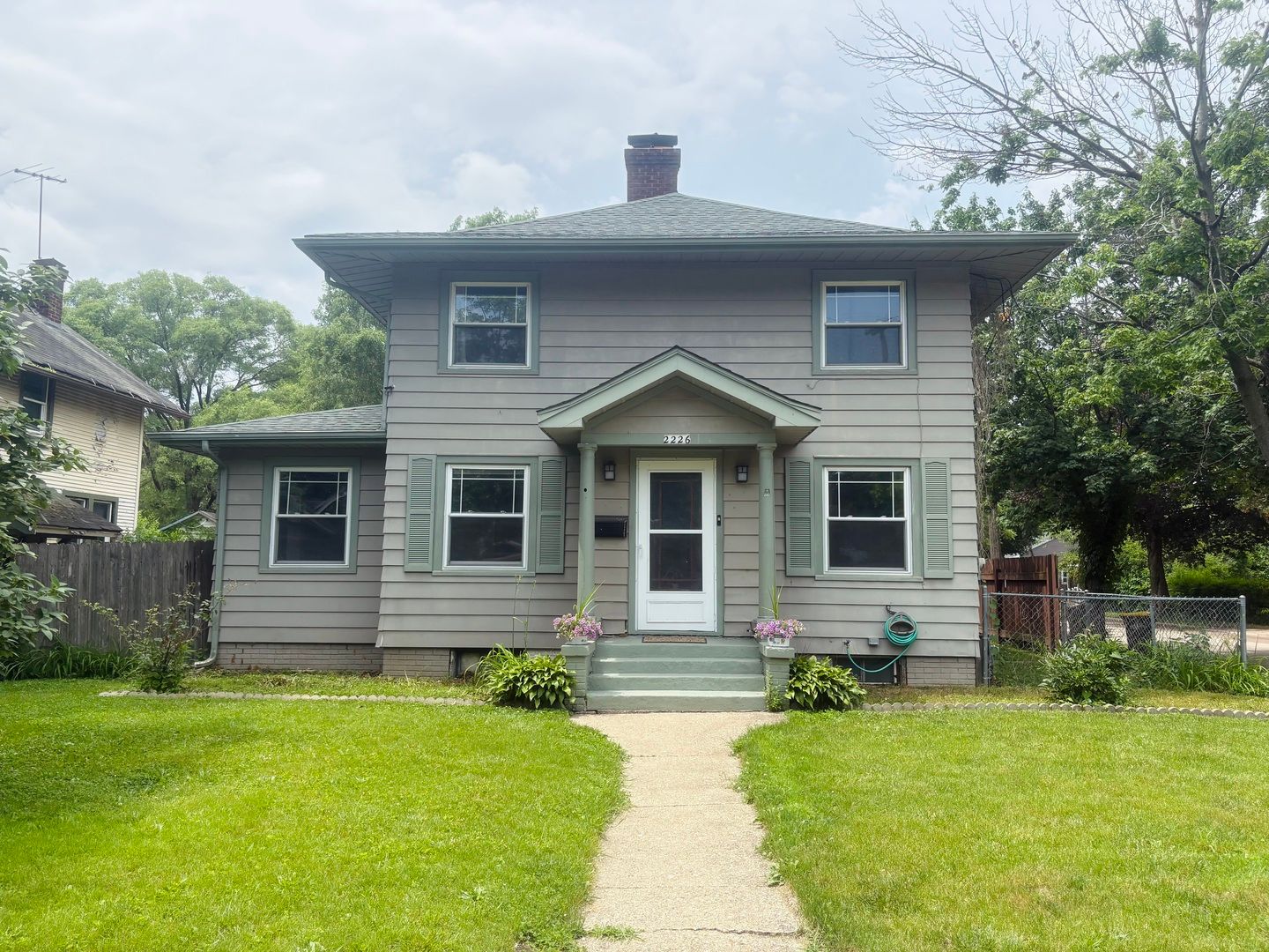 2226 Latham Street — Rockford, IL 61103