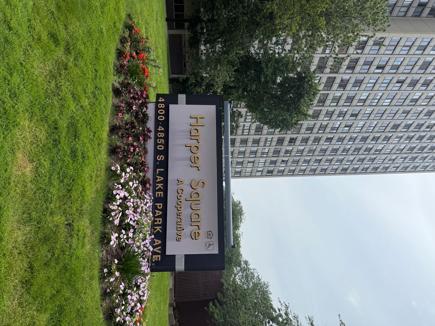 4850 S Lake Park Avenue #2212 — Chicago, IL 60615