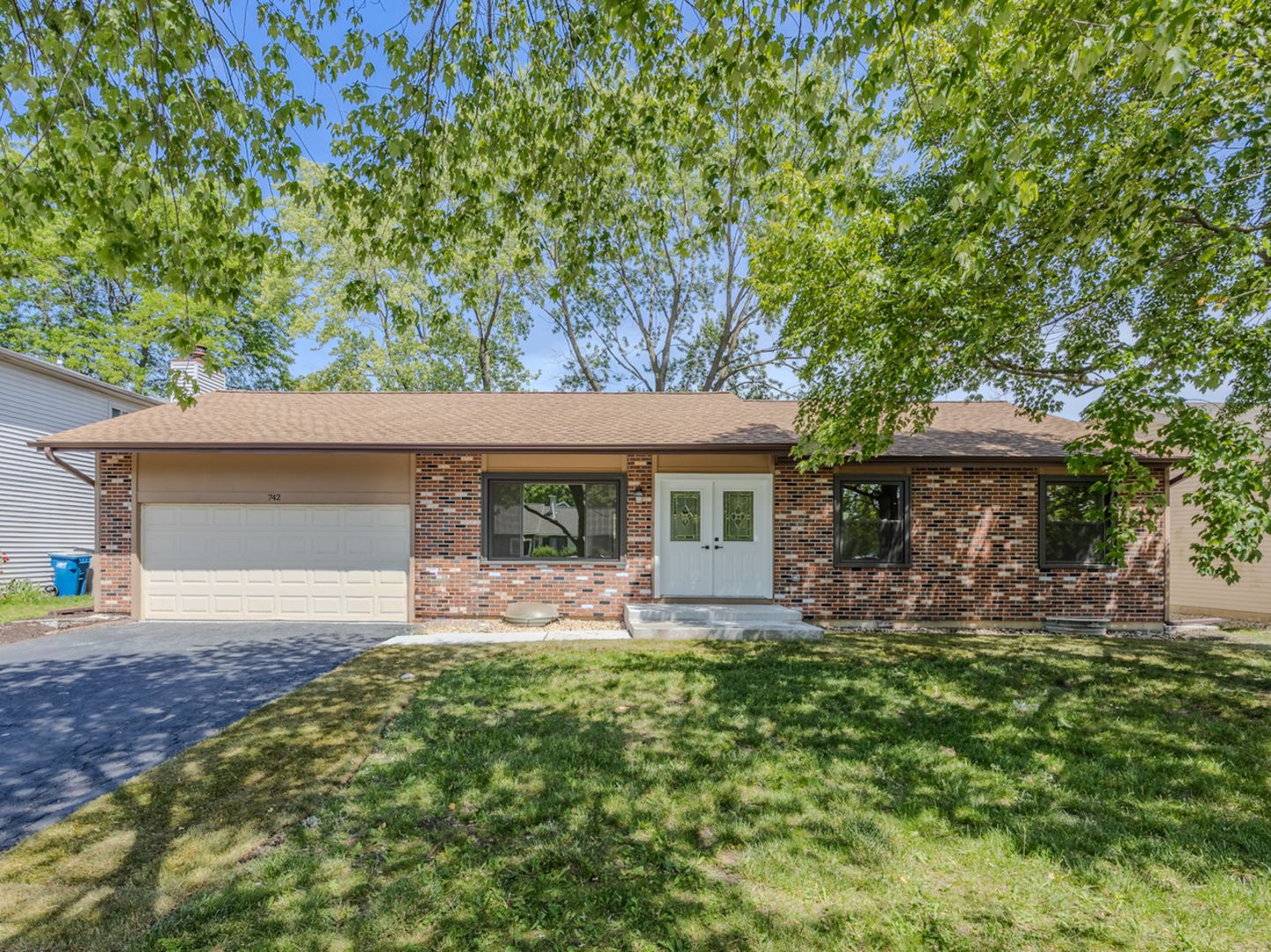 742 Voyager Drive — Bartlett, IL 60103