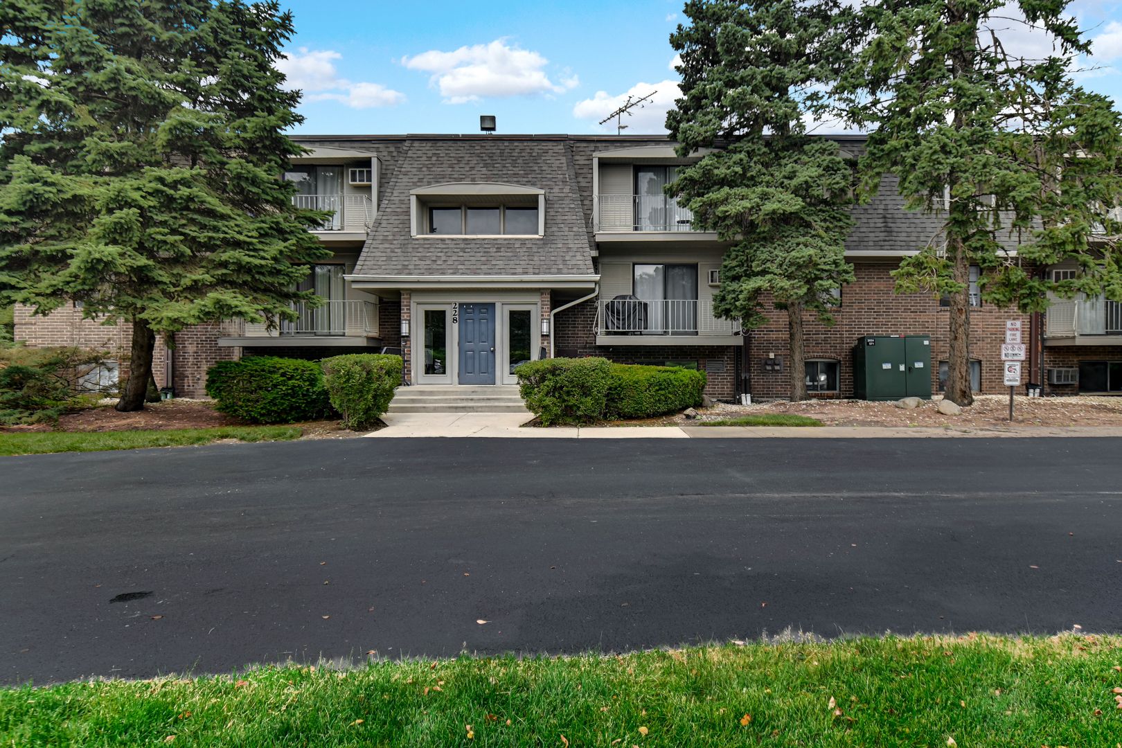 228 E Bailey Road #A — Naperville, IL 60565